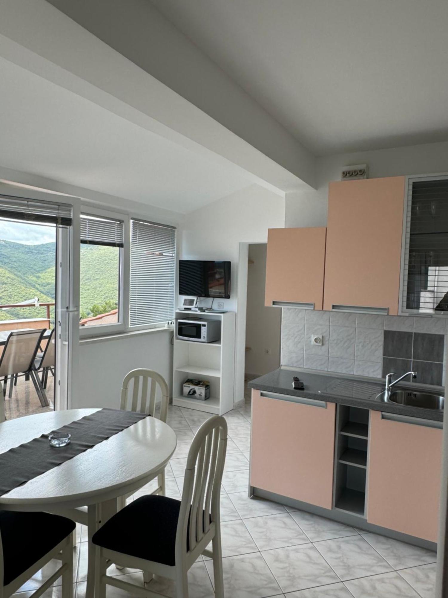 Apartments Creska 629 ราบัซ ภายนอก รูปภาพ