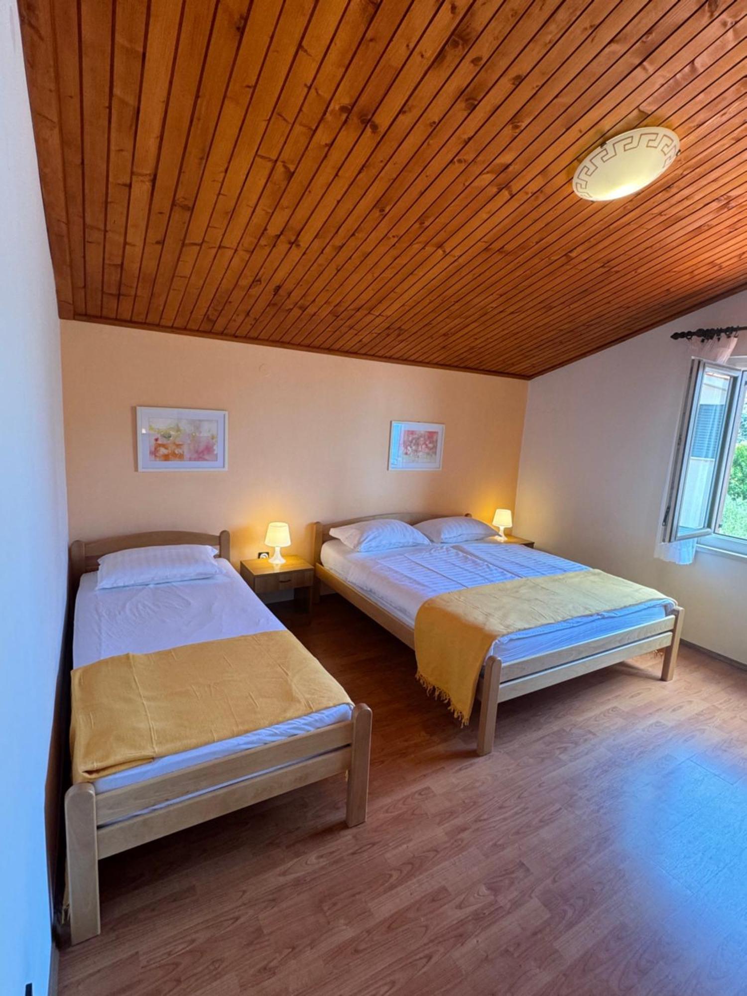 Apartments Creska 629 ราบัซ ภายนอก รูปภาพ