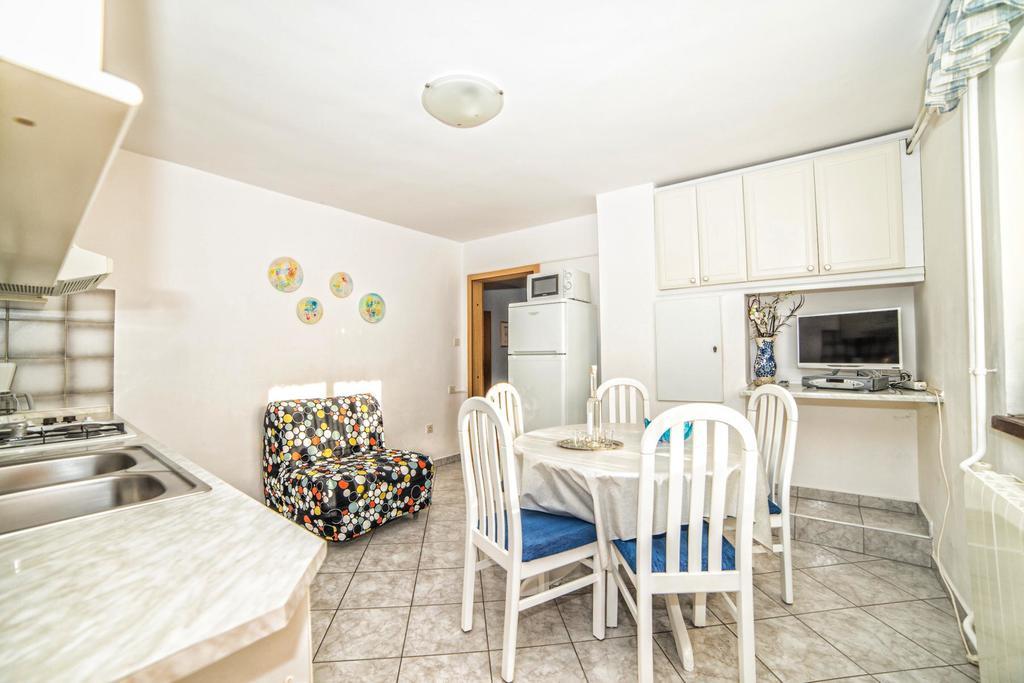 Apartments Creska 629 ราบัซ ภายนอก รูปภาพ